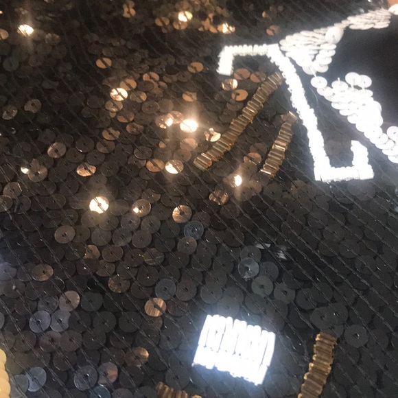 “SEQUINNED TOP” Vintage Stunning Black with White Beading Detail. - Picture 5 of 16